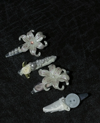 Vintage White Floral Pearl Hair Clip Set